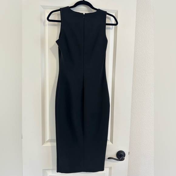LIKELY BLACK CLASSY V NECK MIDI DRESS - Picture 4 of 4